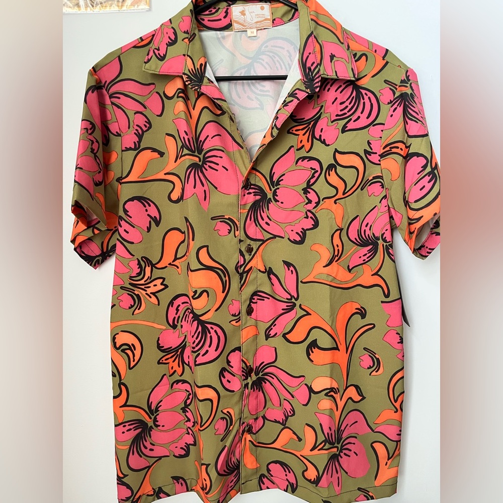 Seaa Short-Sleeve Shirt Size Medium